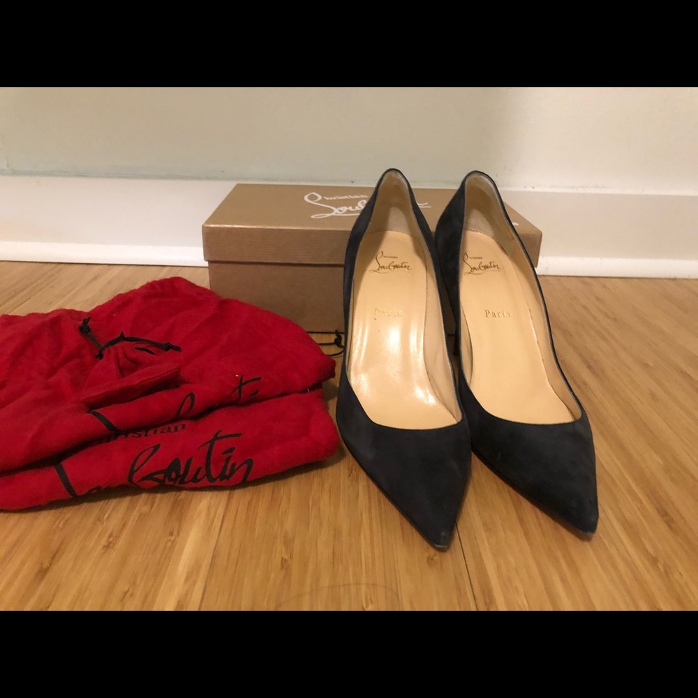 Louboutin Apostrophy Pump